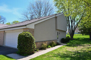 Camelot Trails 7365 S Delaine Dr  in Oak Creek wi. List Price: $249,900