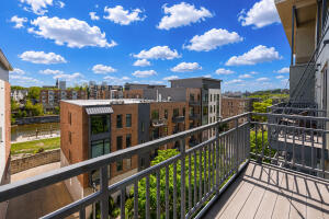 Union Point 2080 N Commerce St 406 in Milwaukee wi. List Price: $173,000