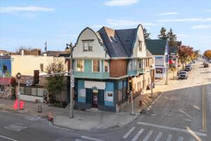 573 W Lincoln Ave in Milwaukee wi. List Price: $409,000