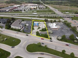 3632 S Taylor Dr in Sheboygan wi. List Price: $700,000