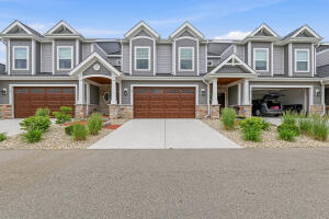 Drumlin Crossing 1204 S Main St 5 in Lake Mills wi. List Price: $474,900